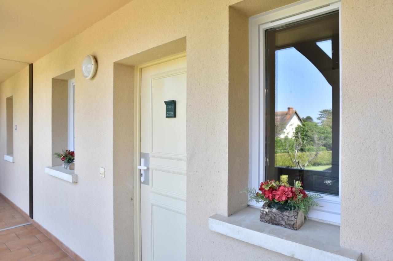 Tres Bel Appartement 8 Personnes Wifi Offert โดวีลล์ ภายนอก รูปภาพ